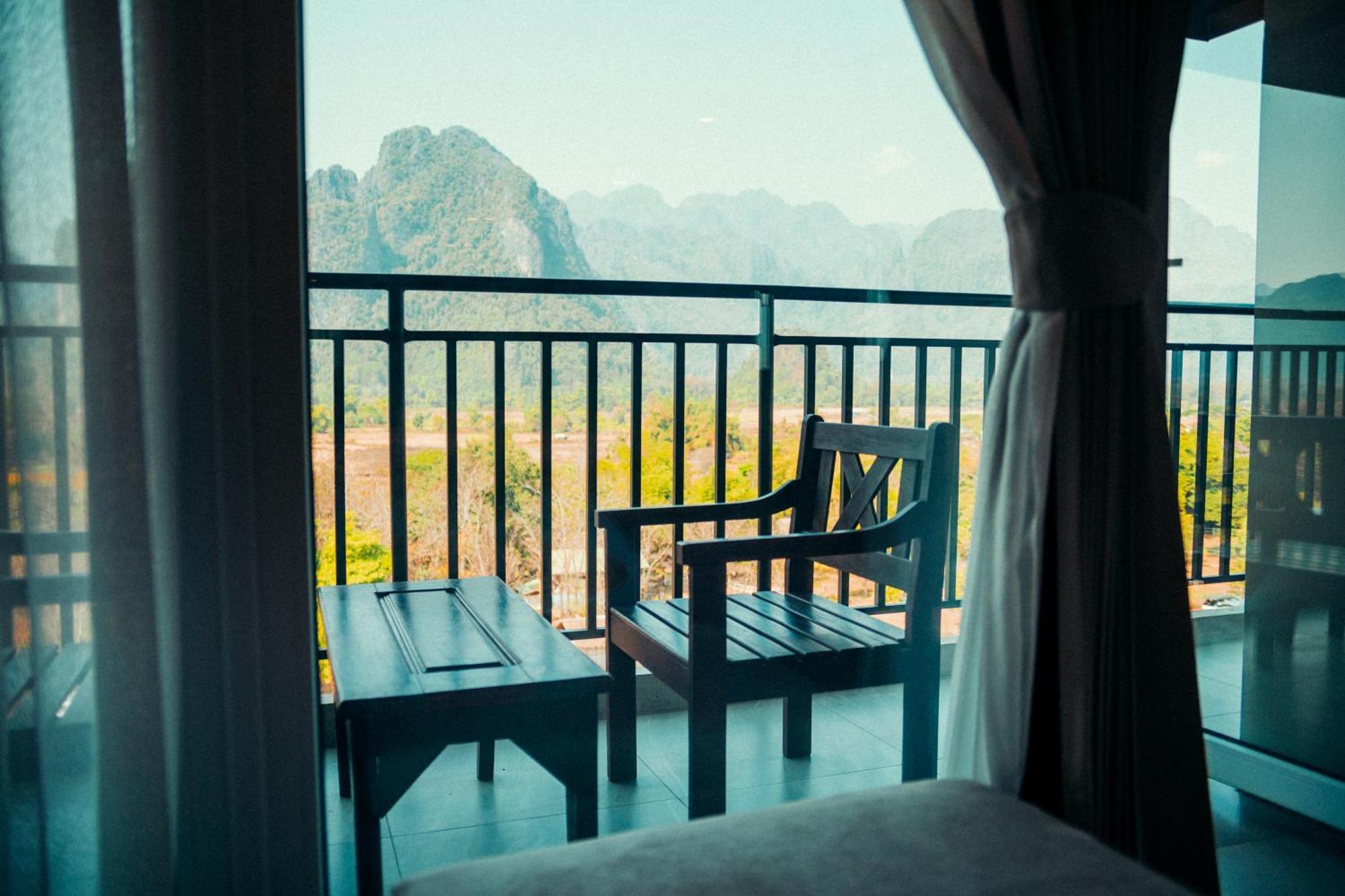 The Elephant Crossing Hotel Vang Vieng Bagian luar foto