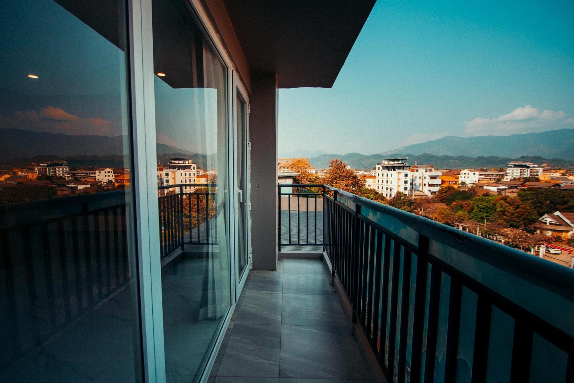 The Elephant Crossing Hotel Vang Vieng Bagian luar foto